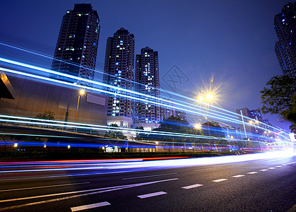 夜间现代城市旅行商业运动线条驾驶戏剧性景观蓝色公共汽车隧道图片