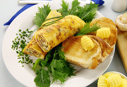 卷煎蛋卷美食早餐熏肉草药青菜午餐味道烹饪用餐营养图片