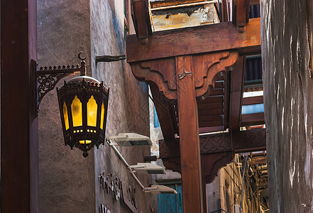 迪拜市的阿拉伯街道灯笼街道古董场景金属建筑学太阳灯泡房子艺术玻璃图片