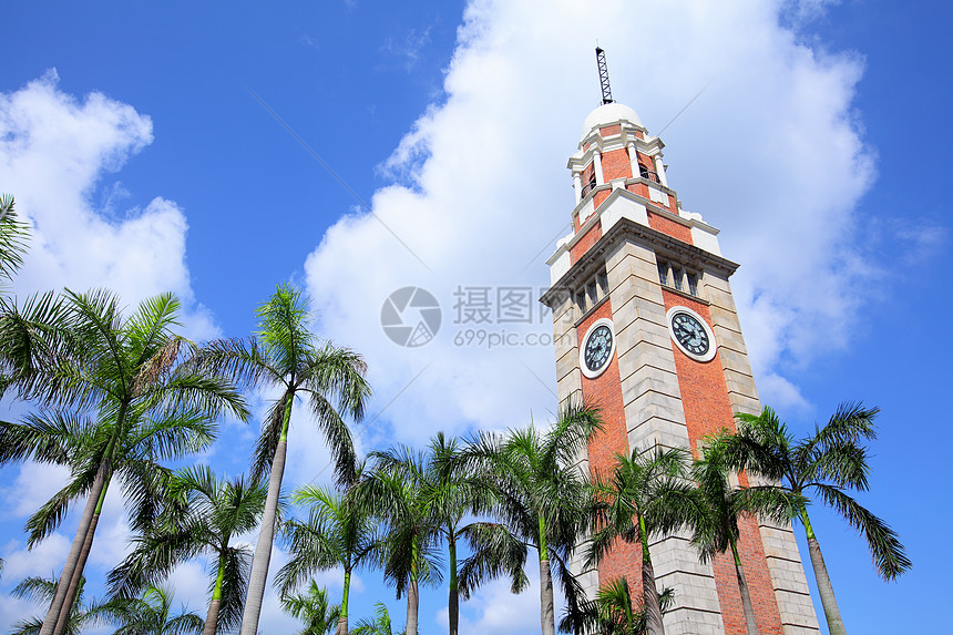 香港的时钟塔时间圆圈古董天空城市地标历史性历史蓝色棕榈图片