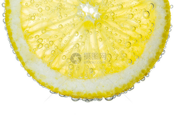 清风水泡泡背景中的柠檬切片图片