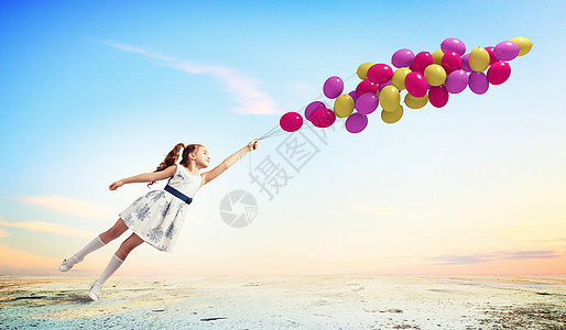 玩小女生游戏乐趣幸福快乐裙子女性女儿庆典童年蓝色气球图片