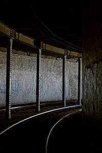 铁路隧道过境运动车站速度建筑学城市天空建筑黑色货运图片