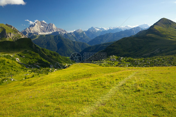 山山脉牧场农村高山绿色植物场景丘陵环境土地悬崖国家图片