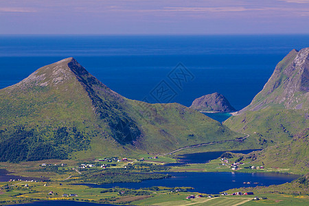 空气中的垃圾桶风景湖泊全景蓝色峡湾海岸海岸线海洋山脉晴天图片