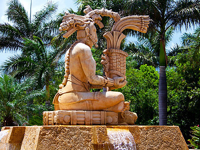 热带雕像图片
