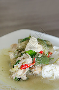 绿咖喱鸡白色食物盘子蔬菜辣椒菜肴挂面茄子美食绿色图片