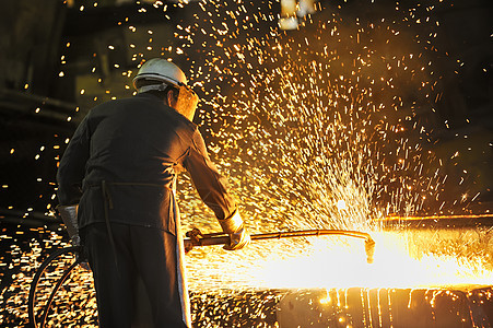 工业工人气体耀斑制造业乙炔金属生产蓝色火焰力量框架图片