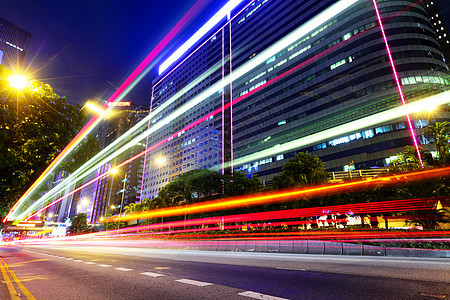 夜间交通尾尾巴图片