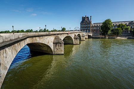 和Pont Royal法国巴黎蓝色历史景观风格假期摩天轮旅行天空游客纪念碑图片