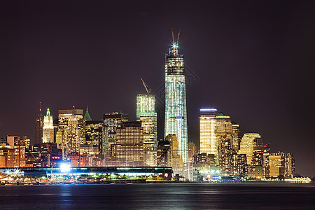 纽约市下城自由塔楼摩天大楼市中心建筑景观商业全景地标码头反射帝国图片