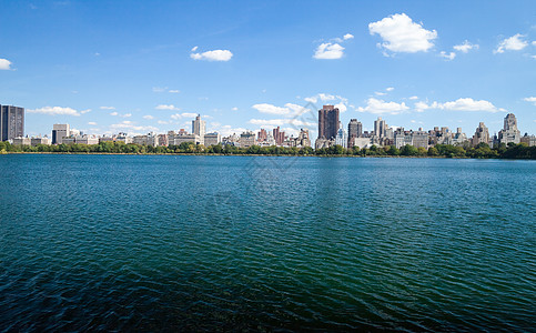 纽约市中央公园储藏中心反思叶子办公室公园城市反射季节天空景观树木图片