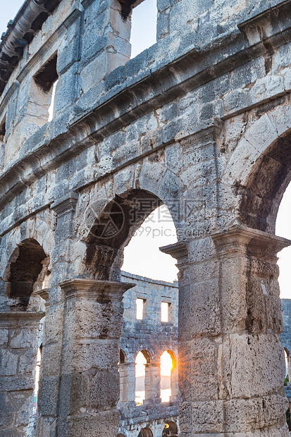 古罗马安菲修会克罗地亚普拉竞技场旅游日落纪念碑目的地文化光线建筑学交通体育场图片