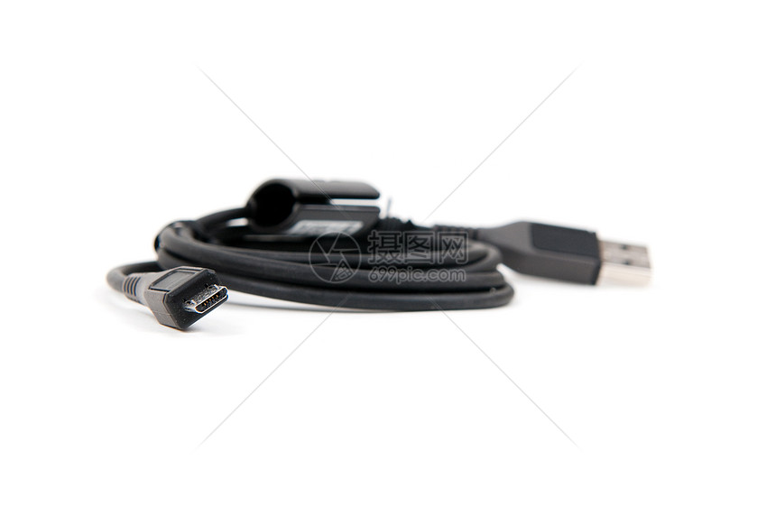 向白色背景上隔离的微型用户电缆发送硬件金属绳索技术电脑连接器通讯黑色插头港口图片