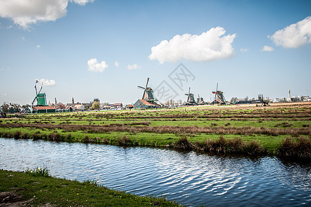 荷兰风车天空木头建筑翅膀能源蓝色瓷砖图片
