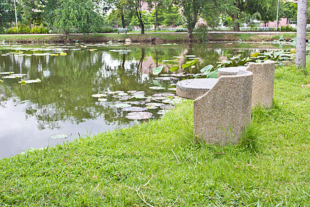 瓦奇拉本贾塔斯公园花园公园休息阳光椅子石头长椅风景场景座位图片