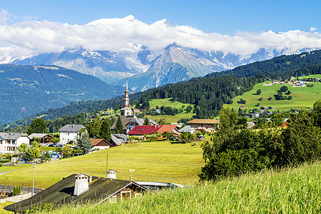 混合村和勃朗峰Mont Blanc房屋牧场高度顶点草原图片