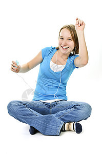 女孩听音乐的少女女孩们青少年时间娱乐耳机女性歌曲音乐玩家享受图片