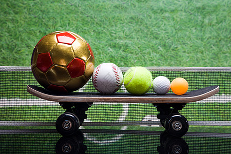 鲁尼：曼联没签回维尔贝克令我意难平 他可以在英格兰当凯恩替补