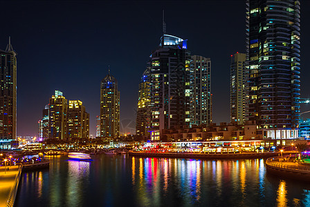 2012年11月14日 UAE 迪拜Marina的夜生活街道建筑建筑学住宅运输场景旅行奢华市中心景观图片