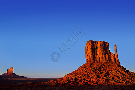 西米滕 Butte Utah纪念碑编队地标沙漠天空地质学旅行峡谷干旱公园图片