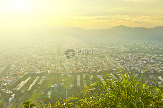 戏剧性日落爬坡旅行场景牧歌天际阳光埔里橙子晴天天空图片