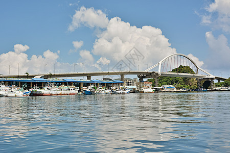 台湾苏奥港建筑海洋天空游艇运动运输假期蓝色导航村庄图片