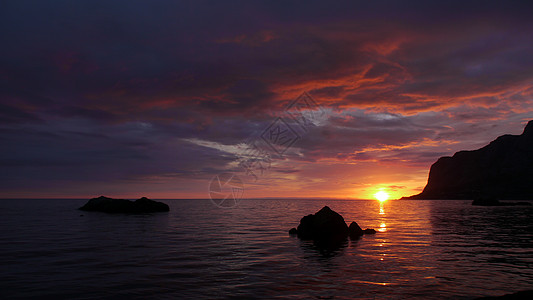 海上日落 海边日落海滩橙子日光阳光海岸线天蓝色反射晴天海浪地平线图片