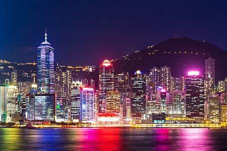 香港晚上的天线大楼办公室建筑办公楼金融港口摩天大楼城市地标景观图片