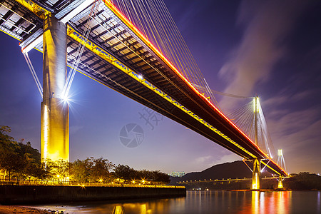 夜里香港的廷九桥悬吊桥爬坡海洋海岸天际通道运输地标街道图片