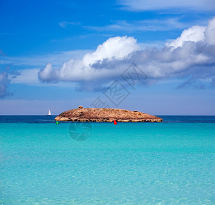 位于巴利阿里克岛前门海滩的伊莱塔斯岛波浪海岸线海滩支撑假期旅行旅游地标蓝色小女孩图片