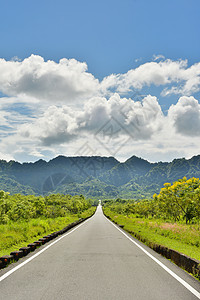 道路美化农村道路和乡村地貌小麦国家蓝色太阳城市旅行村庄农场车道美化背景