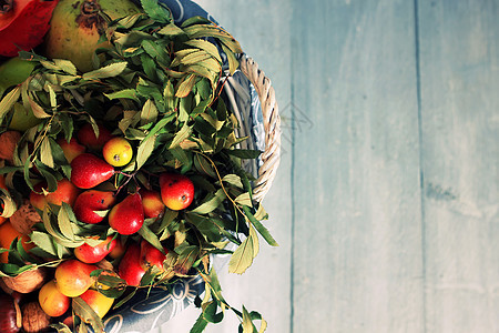 秋季水果核桃坚果红色摄影市场石榴蔬菜菜单收成篮子图片