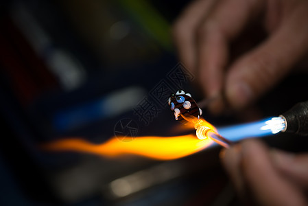 Master玻璃吹风者制造小型玻璃图象 并制作微型玻璃图像商业工作火炬火焰艺术家工具气体工艺温度曲线图片