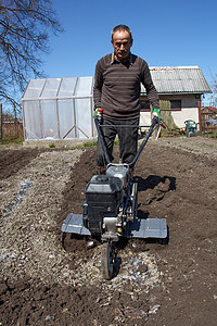 园艺种植者舵柄引擎地面机器蔬菜农田发动机花园农业园丁图片