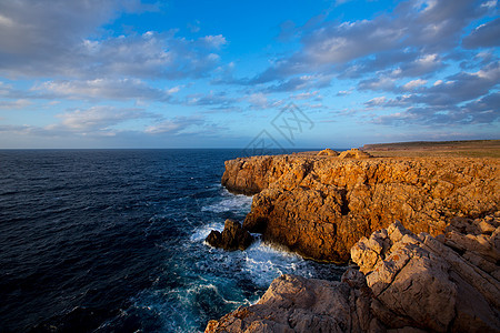 巴利阿里群岛的日落支撑悬崖石头海洋海景蓝色海岸线假期海岸波浪图片