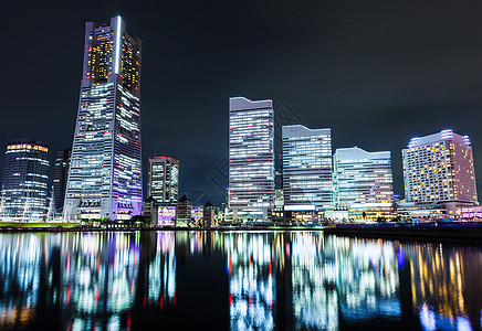 横滨之夜办公楼海岸地标城市海岸线办公室车轮市容天际景观图片