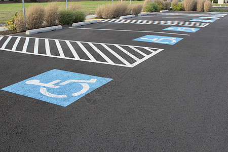 残疾人泊车空间商业运输法律车辆白色轮椅沥青线条工作条纹图片