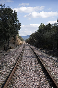 从科尔多瓦到西班牙科尔多瓦附近埃斯皮埃尔市Almorchon的废弃铁路线信号方式建筑学火车铁路工程轨道图片