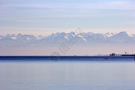 湖湖 海旅游蓝色地平线假期雕塑航行海景灯塔旅行天空图片