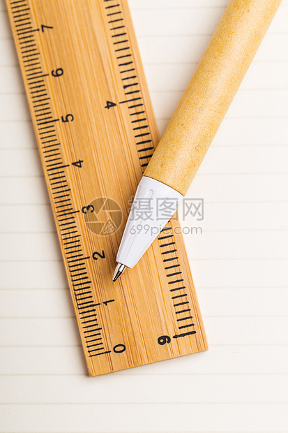 单纸纸上的文具乐器数学白色床单打印测量统治者工程师铅笔绘画图片