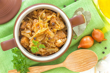 倾斜卷心菜美食牛肉盘子食物猪肉小吃产品酸菜乡村食谱图片