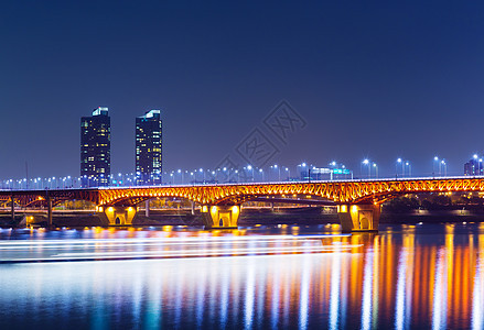 首尔市夜间建筑学住宅景观天际天空办公室城市建筑日落通道图片