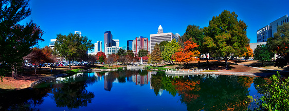 Charlotte 城市天线秋季季节市中心数控植物天际建筑物住宅区季节性景观树木图片