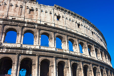 罗马的巨集蓝色历史性竞技场石头旅行体育馆旅游角斗士天空废墟图片