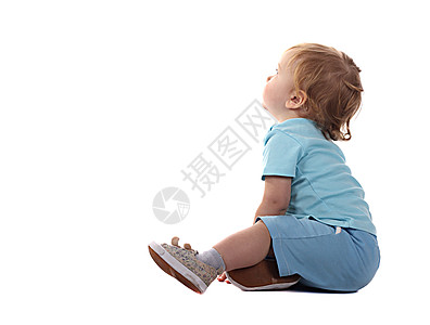 小男孩坐着男生婴儿白色电脑孩子儿童童年图片