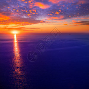 地中海海日落日升太阳天堂紫色戏剧性天气晴天阳光旅行蓝色海景图片