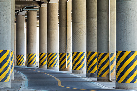 高速公路公路桥底空白建筑运输建筑学水泥旅行通道街道柱子自行车背景图片