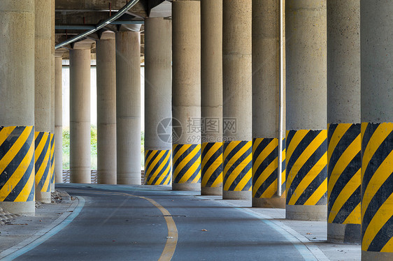 高速公路公路桥底柱子自行车立交桥建筑街道水泥通道运输旅行空白图片