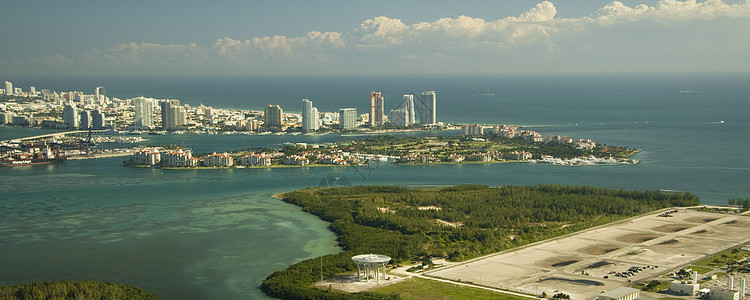 滨海市外观海洋城市建筑建筑学摄影摩天大楼目的地水平天际图片